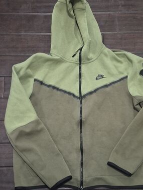 Nike Tech Jacket Men Large  Two-Tone Olive Green Full-Zip Hoodie Jacket